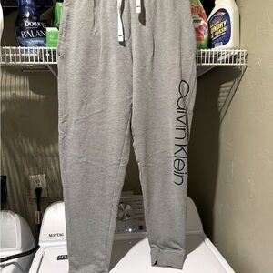 Women small sweat pants barely worn a few times